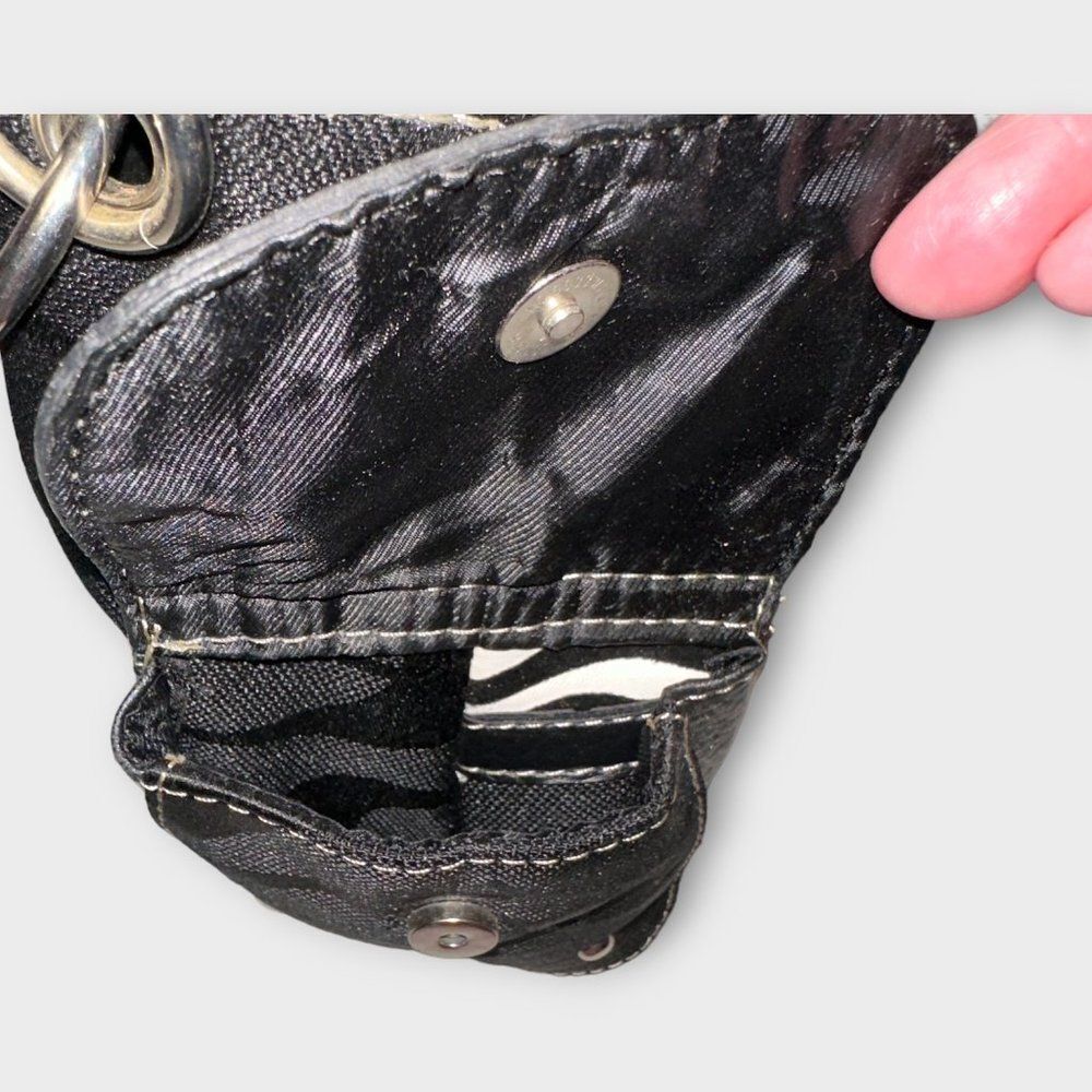 Zebra Striped Block Pattern Shoulder Bag Black an… - image 6